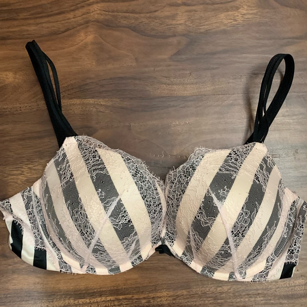 Victoria’s Secret bra